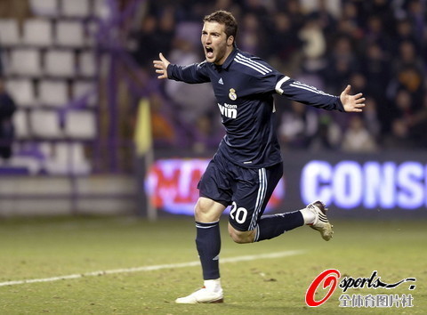 萨拉赫戴帽破队史英超进球纪录    萨拉赫戴帽破队史英超进球纪录